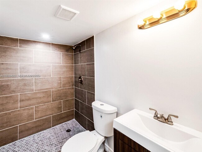 Building Photo - 1240 NW 7th Ave