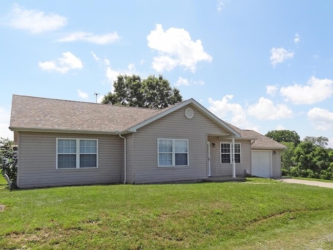 Building Photo - 1002 Bakers Ridge Rd
