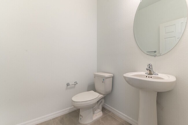 Building Photo - Brand New 3-Bed 2.5-Bath Town Home with La...