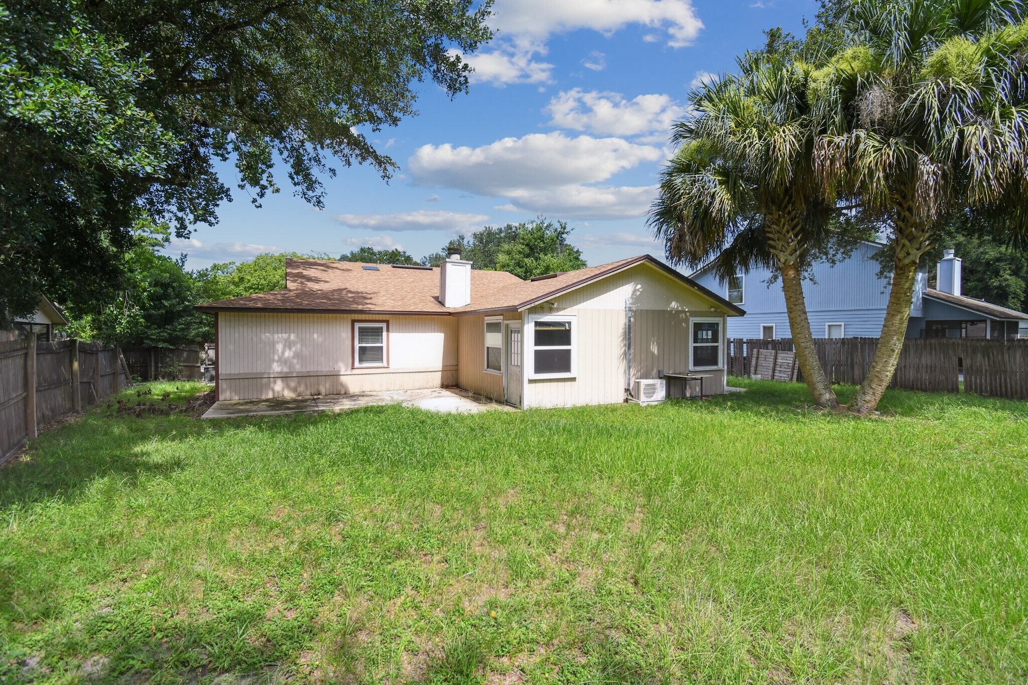 Building Photo - 2638 Kersey Ct