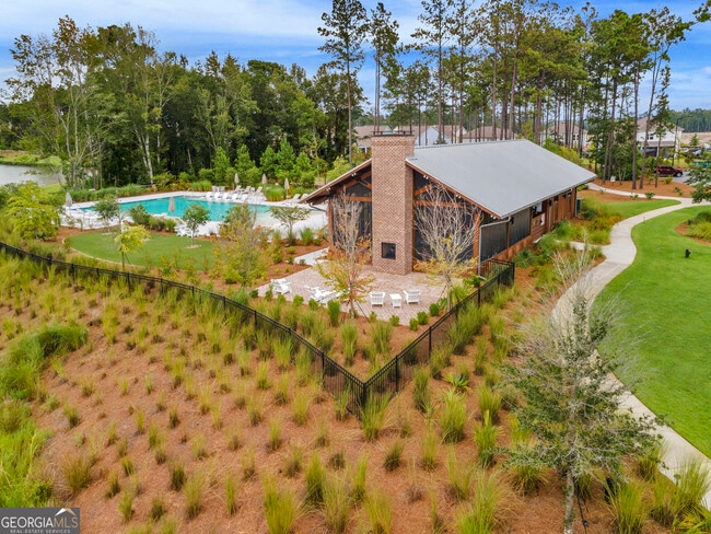 Building Photo - 340 Dendron Dr