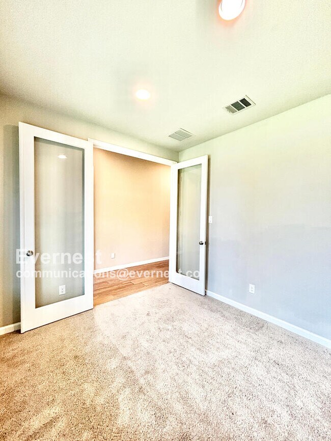 Building Photo - 2412 Bathwick Ln