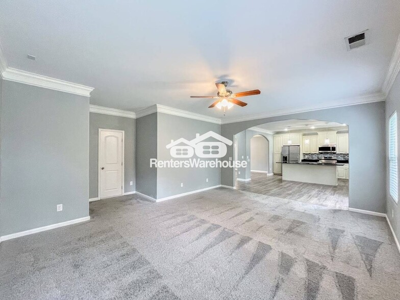 Building Photo - 3925 Krick St