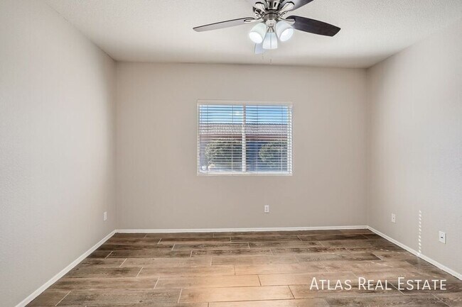 Building Photo - 8622 E Bullrider Pl