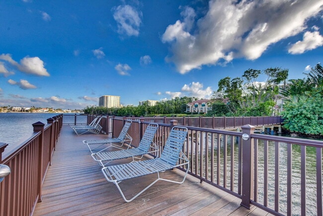 Building Photo - 3606 S Ocean Blvd