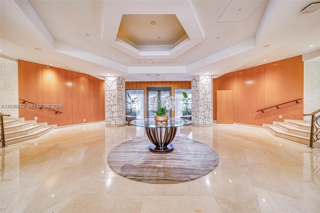 Building Photo - 1121 Crandon Blvd