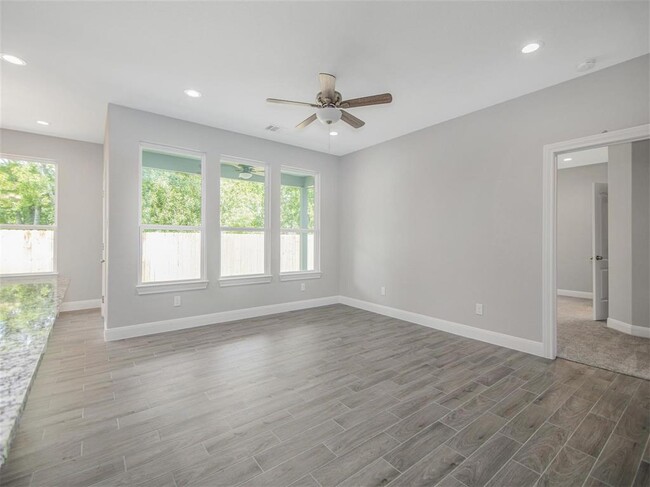 Building Photo - 9817 Turnbow St