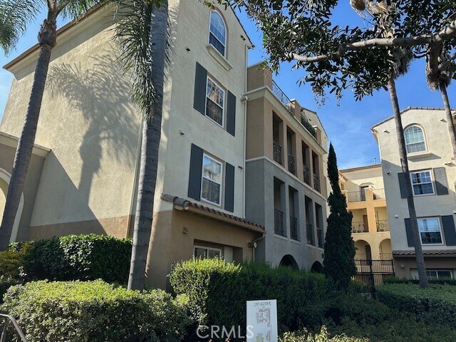 Building Photo - 12975 Agustin Pl