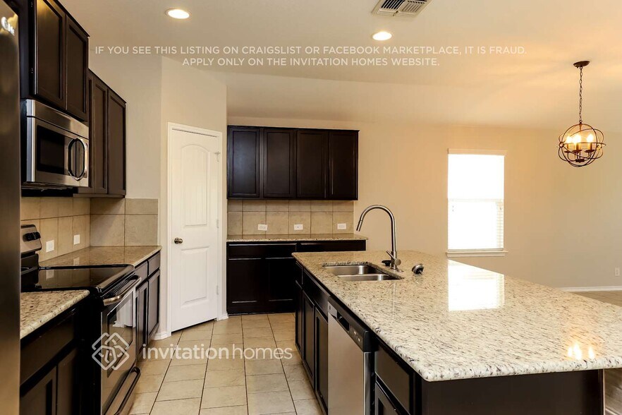 Building Photo - 13915 Joplin Ter