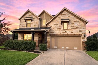 Building Photo - 28614 Oakmist Point Ln