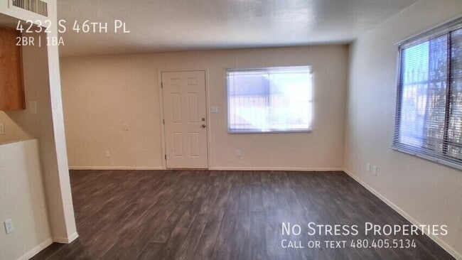 Building Photo - 4232 S 46th Pl