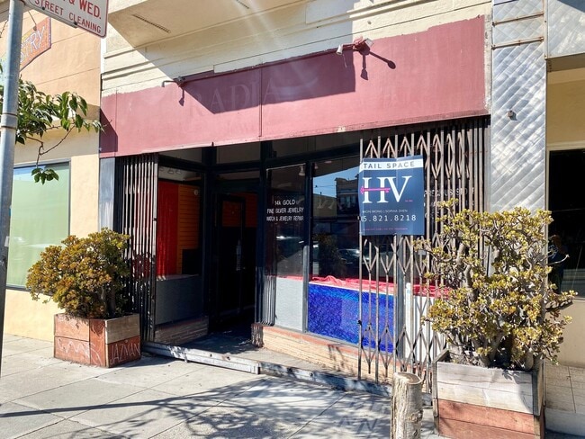 Primary Photo - 610 Irving St