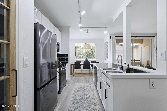 Building Photo - 7009 E Acoma Dr