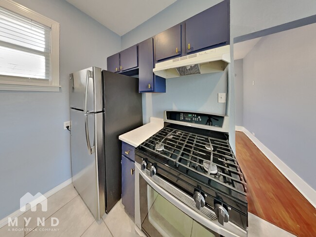 Building Photo - 4624 Junius St