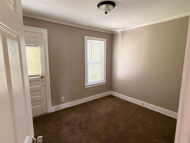 Building Photo - 16728 Woodingham Dr