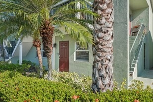 Building Photo - Riverwalk Apartments