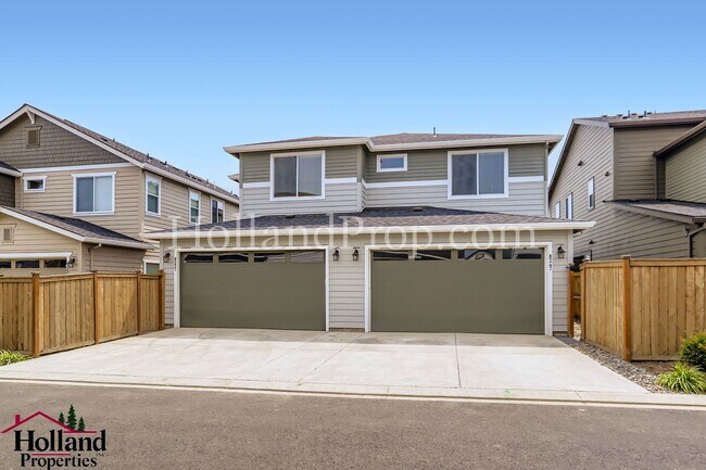 Building Photo - **SPECIAL OFFER $400.00 OFF FIRST MONTH RE...