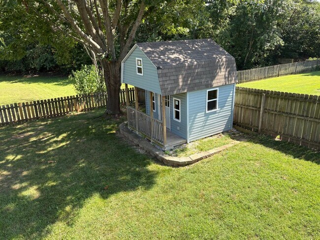 Building Photo - 5118 N Graybrooke Dr