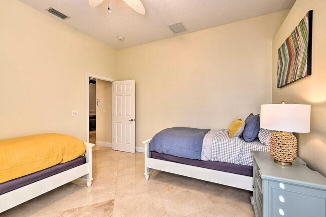 Building Photo - 7510 Camden Harbour Dr