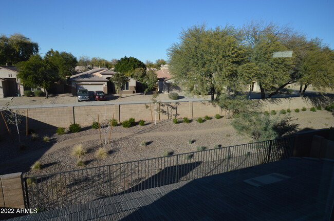 Building Photo - 1326 W Coyote Dr