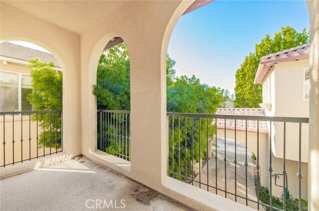 Building Photo - 24 Sebastian