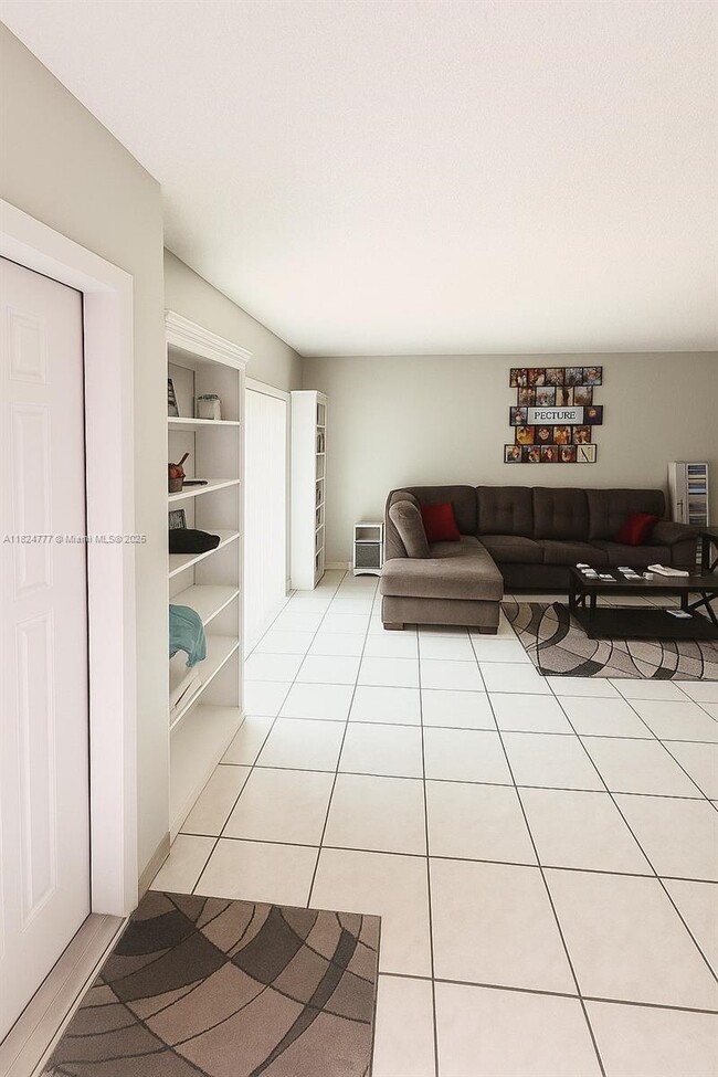 Building Photo - 13341 SW 88th Terrace