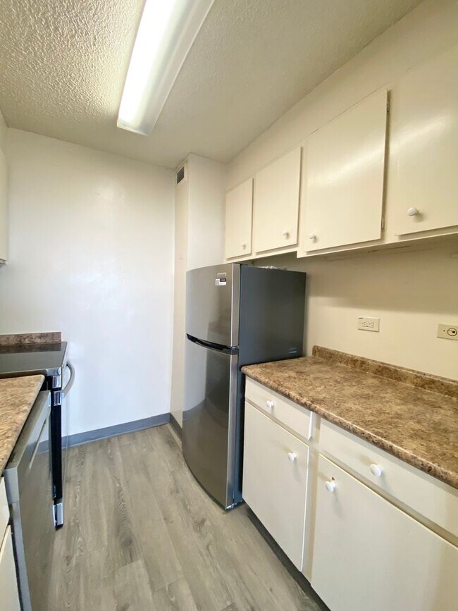 Building Photo - SP188