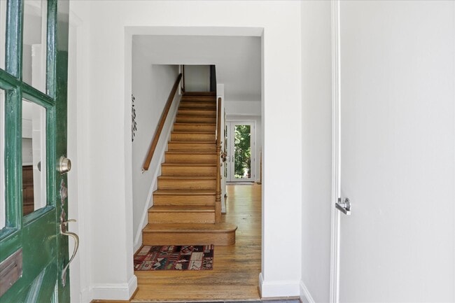 Building Photo - 3221 Coquelin Terrace