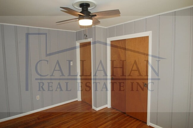 Building Photo - Updated Sherwood 3 bed 2 bath