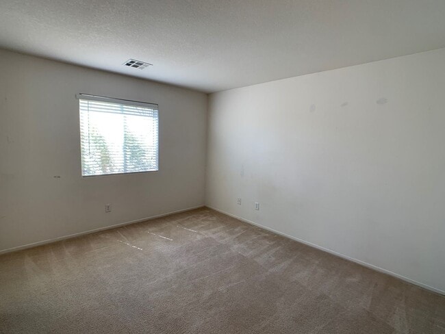 Building Photo - Single Story 2 bedroom 2 bath Home in Summ...