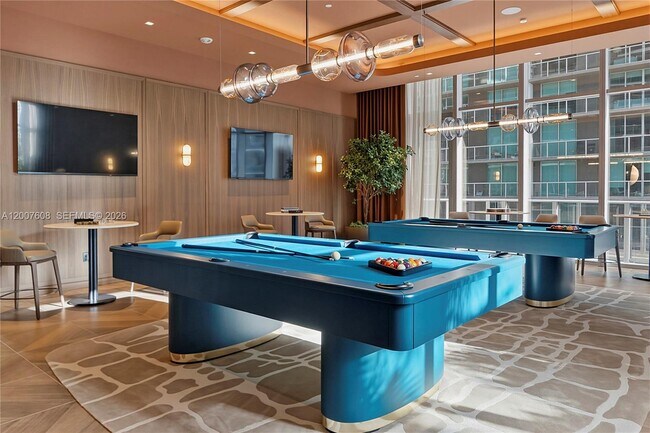 Building Photo - 77 SE 5th St