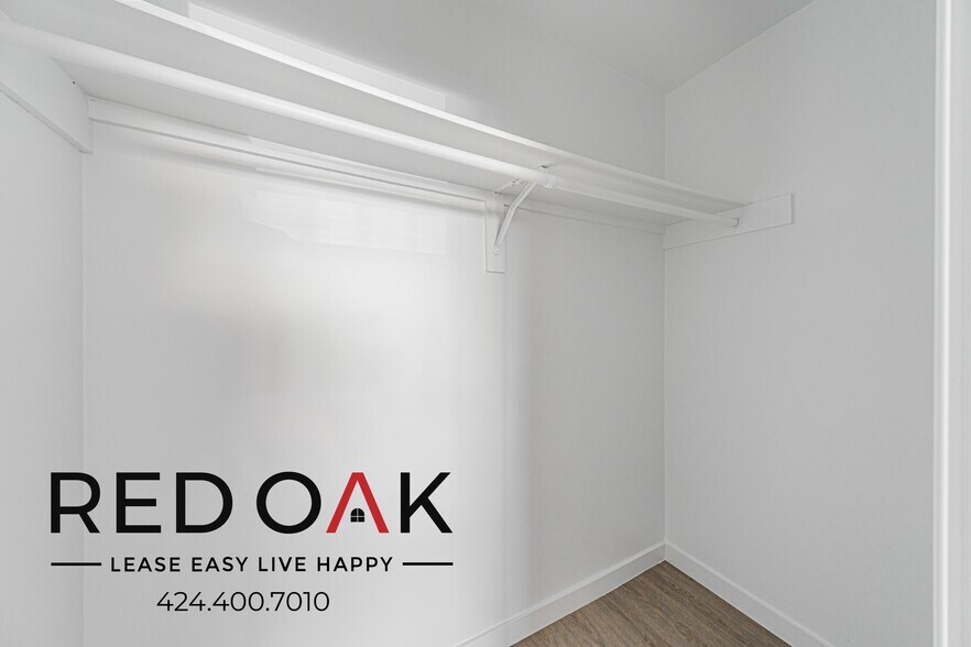 Building Photo - 3152 James M Wood Blvd