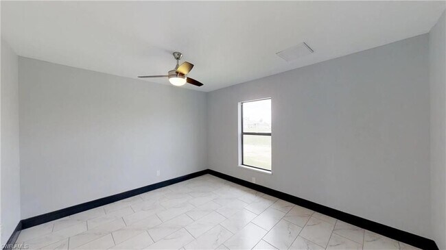 Building Photo - 1315-1315 NE 8th Pl