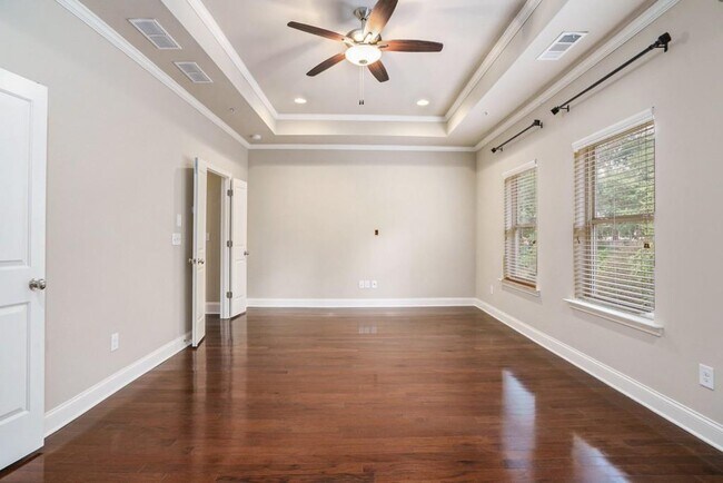 Building Photo - 612 Luckett Ct