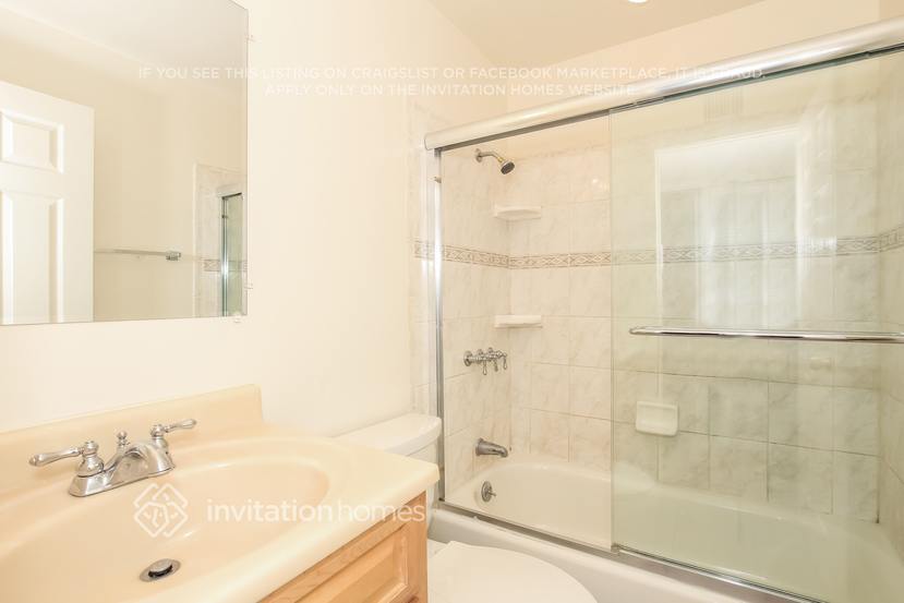 Building Photo - 8615 N 36th Ave