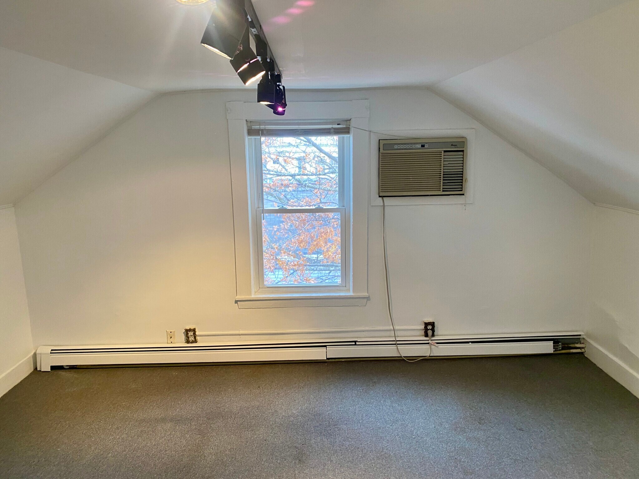 Building Photo - 18 Tremont St