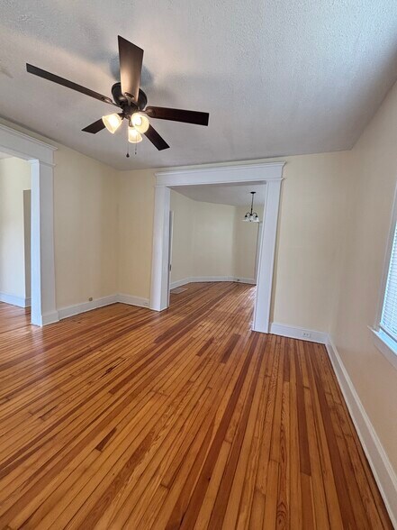 Building Photo - 4301 Kolb Ave