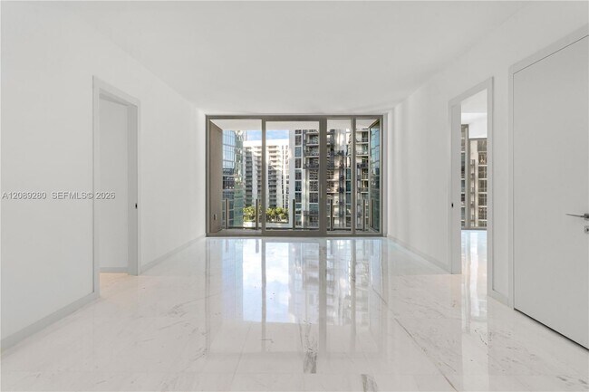 Building Photo - 300 Biscayne Blvd Way