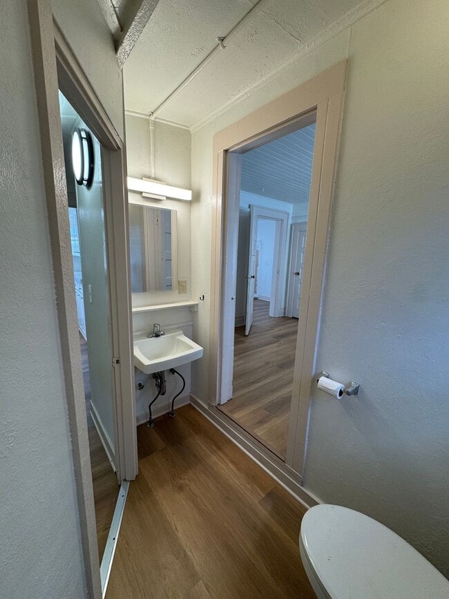 Building Photo - 316 Cliff St