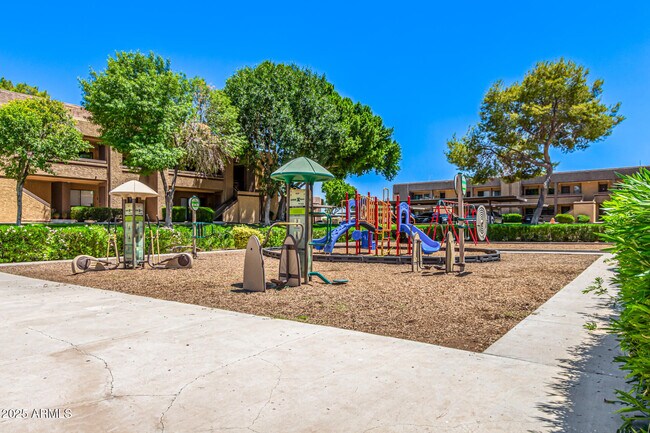 Building Photo - 3601 W Tierra Buena Ln