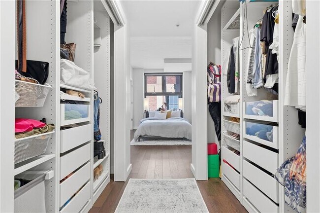 Building Photo - 2545 Penn Ave