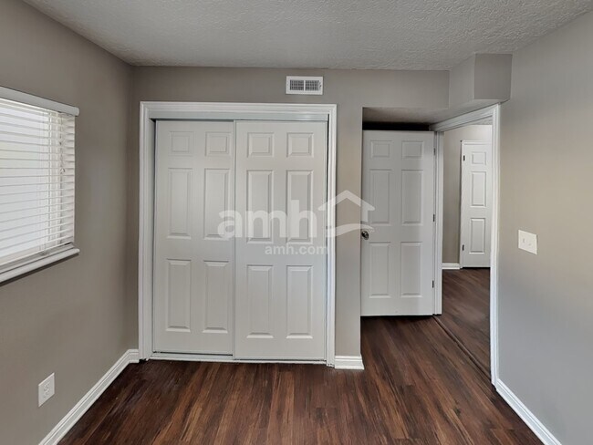 Building Photo - 447 S 1250 E