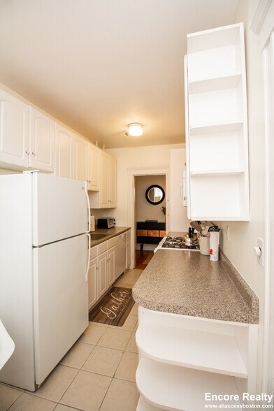 Building Photo - 1945 Commonwealth Ave