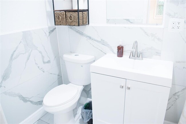 Building Photo - 5832 Dr M.L.K. Jr St N