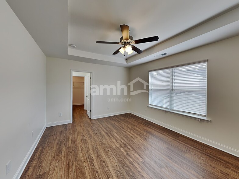 Building Photo - 8138 Willowbank Way