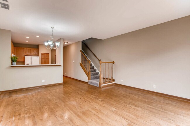 Building Photo - 961 Genesee Ct