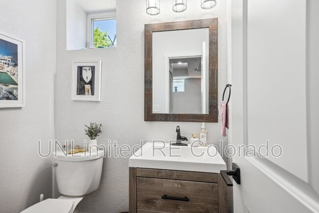 Building Photo - 1732 S Pennsylvania St