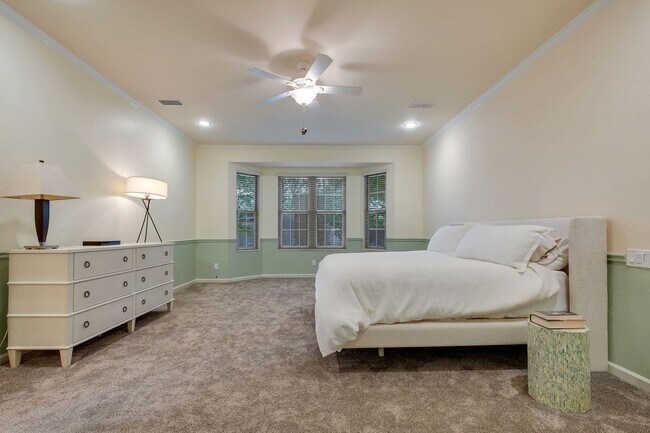 Building Photo - 3440 Jonathan Landing Dr
