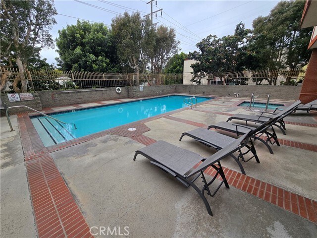Building Photo - 8828 Pershing Dr