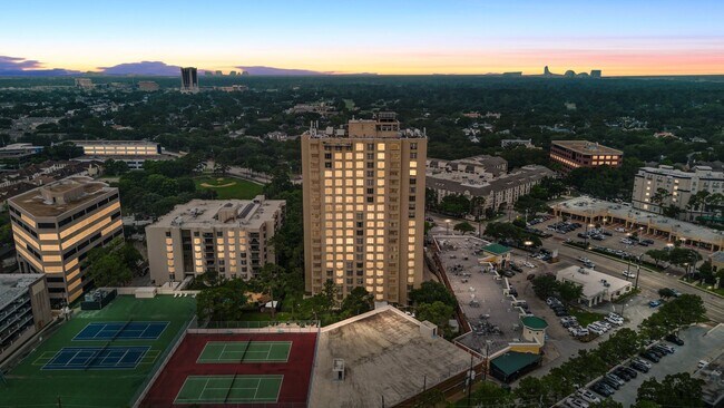 Building Photo - 651 Bering Dr